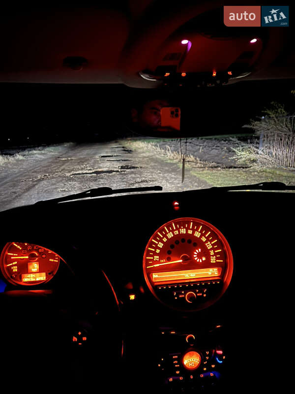 Хэтчбек MINI Hatch 2010 в Теребовле