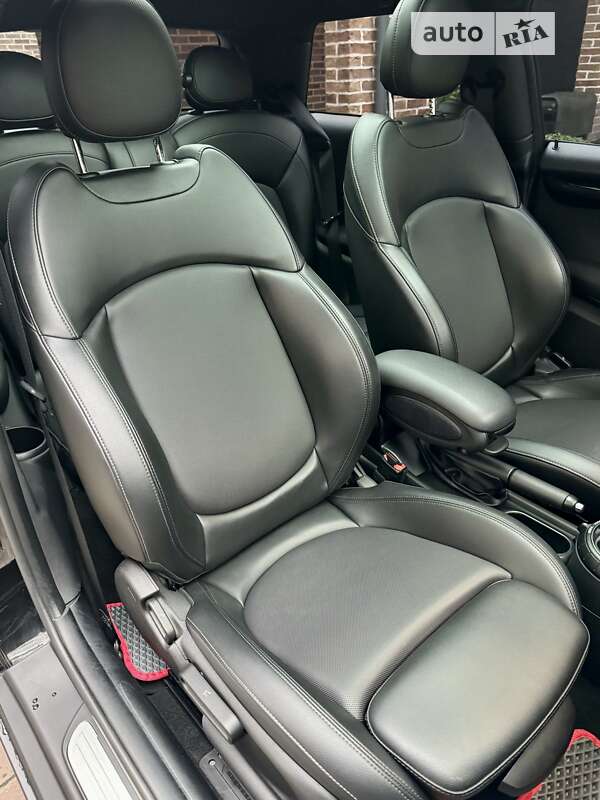 Хетчбек MINI Hatch 2016 в Дніпрі