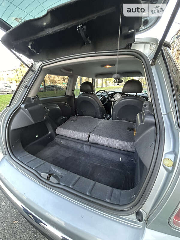 Хэтчбек MINI Hatch 2004 в Киеве