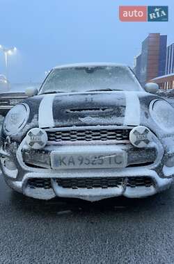 Хетчбек MINI Hatch 2019 в Києві