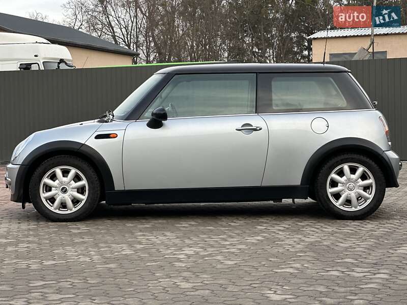 Хетчбек MINI Hatch 2002 в Кривому Розі