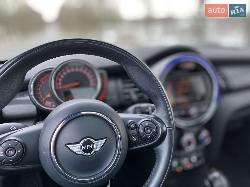 Хетчбек MINI Hatch 2017 в Львові