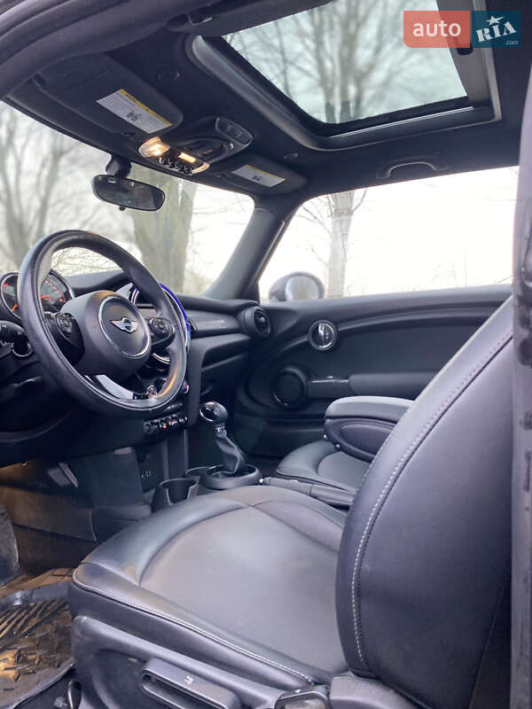 Хэтчбек MINI Hatch 2017 в 