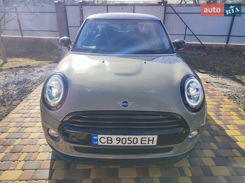 Хэтчбек MINI Hatch 2019 в Пирятине