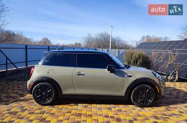Хэтчбек MINI Hatch 2019 в Пирятине