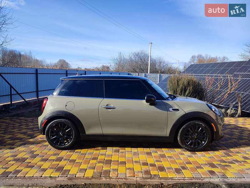 Хетчбек MINI Hatch 2019 в Пирятині