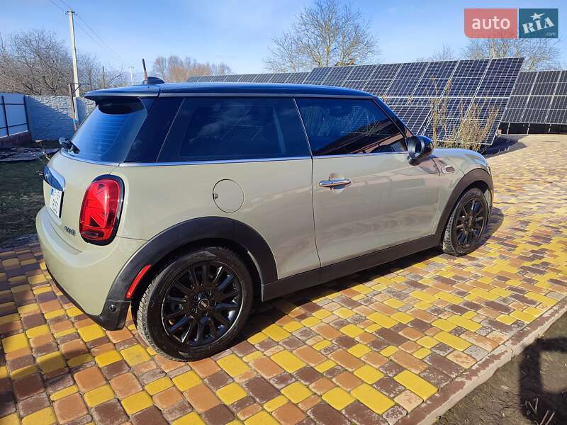 Хетчбек MINI Hatch 2019 в Пирятині