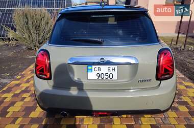 Хэтчбек MINI Hatch 2019 в Пирятине