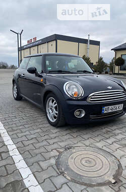 Хэтчбек MINI Hatch 2008 в Виннице