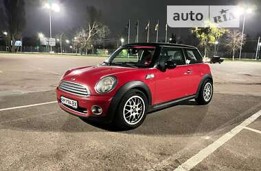 Хэтчбек MINI Hatch 2008 в Киеве