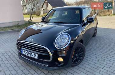 Хэтчбек MINI Hatch 2017 в Львове