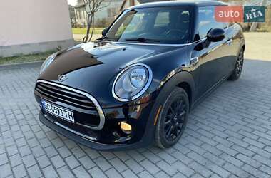 Хэтчбек MINI Hatch 2017 в Львове