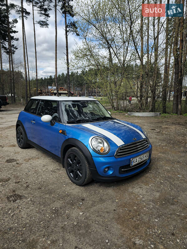 Хетчбек MINI Hatch 2012 в Бучі
