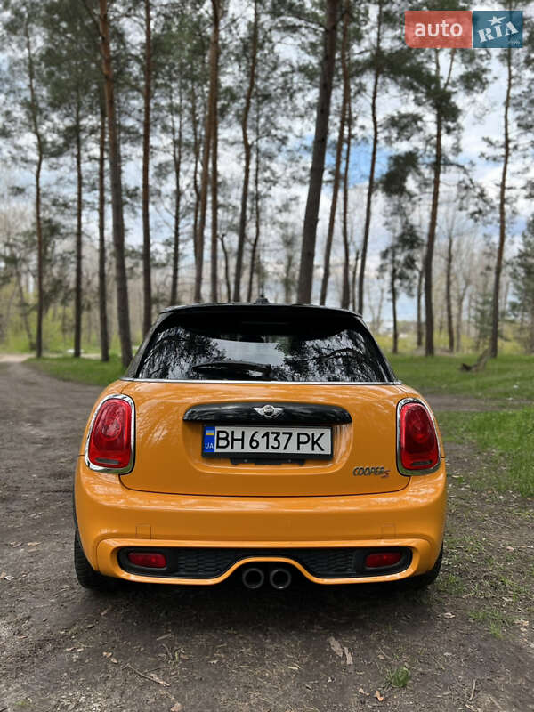 Хетчбек MINI Hatch 2015 в Кропивницькому