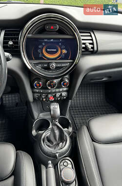 Хетчбек MINI Hatch 2015 в Дніпрі
