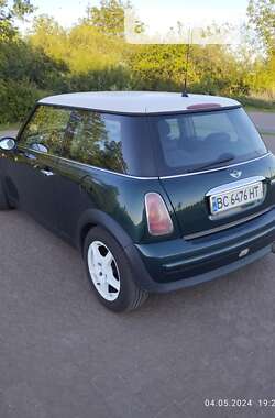 Хэтчбек MINI Hatch 2004 в Буске