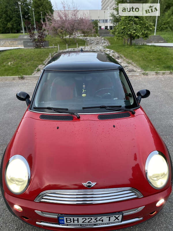 Хэтчбек MINI Hatch 2005 в Одессе