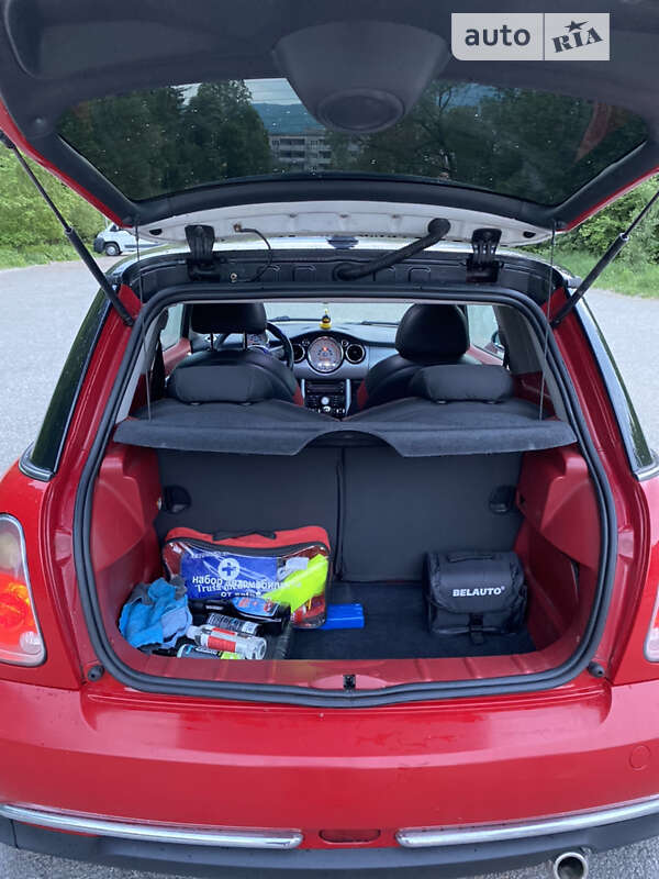 Хэтчбек MINI Hatch 2005 в Одессе