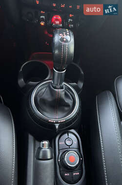 Хэтчбек MINI Hatch 2015 в Николаеве