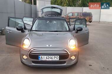 Хэтчбек MINI Hatch 2015 в Киеве
