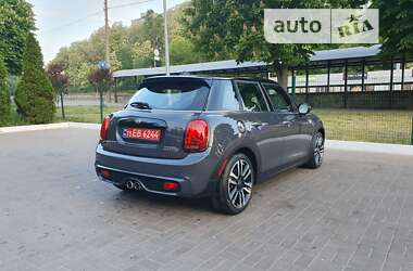 Хэтчбек MINI Hatch 2018 в Киеве