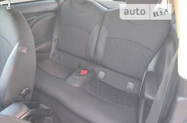 Хэтчбек MINI Hatch 2012 в Киеве