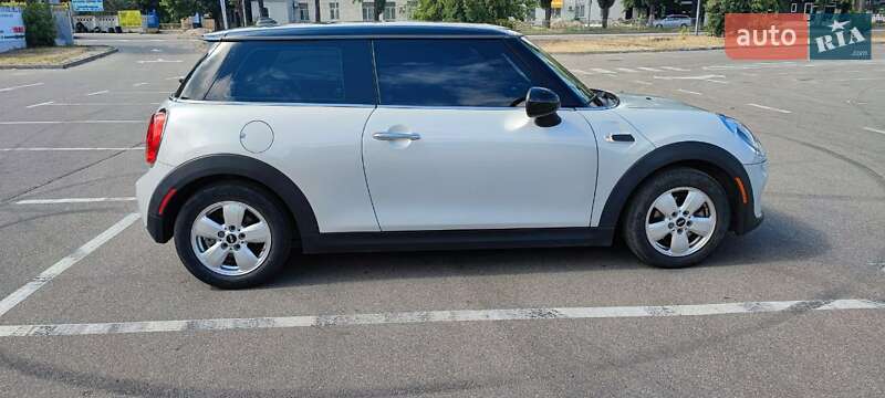 Хетчбек MINI Hatch 2015 в Києві фото 5 Хетчбек MINI Hatch 2015 в Києві