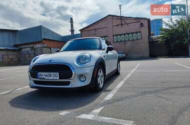 Хетчбек MINI Hatch 2015 в Києві