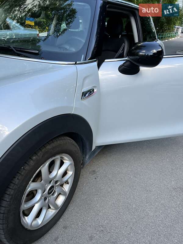 Хетчбек MINI Hatch 2014 в Запоріжжі