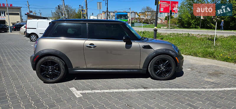 Хэтчбек MINI Hatch 2012 в Хмельницком