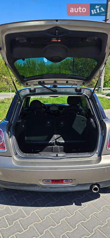 Хэтчбек MINI Hatch 2012 в Хмельницком
