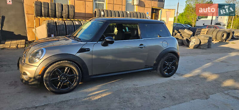 Хэтчбек MINI Hatch 2012 в Хмельницком