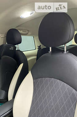 Хетчбек MINI Hatch 2012 в 