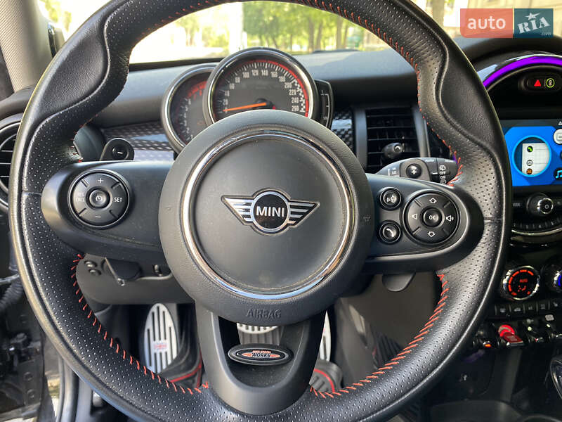 Хетчбек MINI Hatch 2018 в Києві