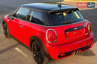 Хетчбек MINI Hatch 2015 в 