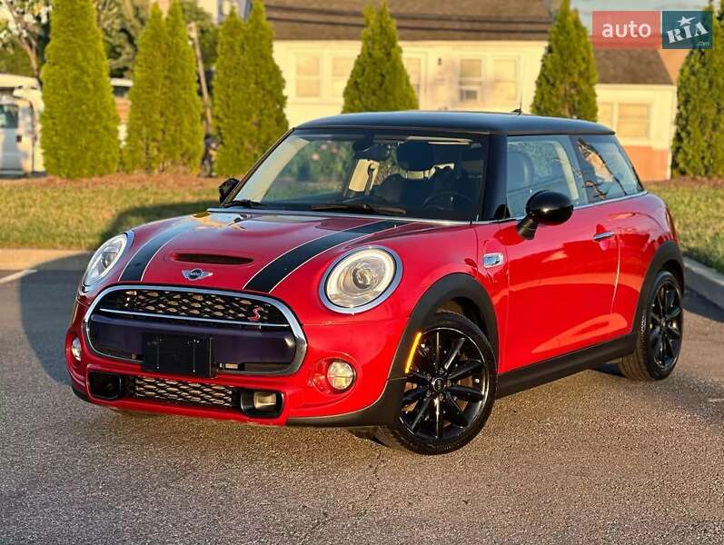 Хетчбек MINI Hatch 2015 в 