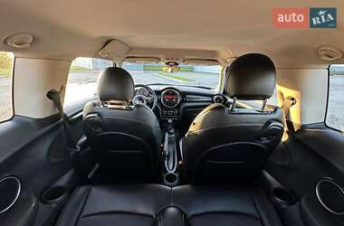 Хетчбек MINI Hatch 2015 в 