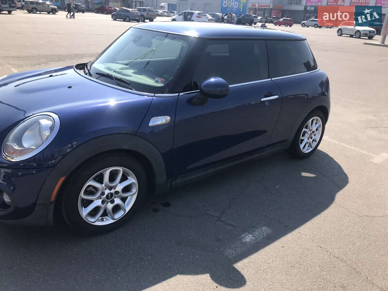 Хэтчбек MINI Hatch 2014 в Полтаве фото 2 Хэтчбек MINI Hatch 2014 в Полтаве