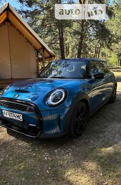 Хэтчбек MINI Hatch 2021 в Харькове