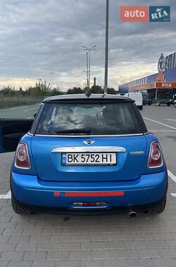 Хэтчбек MINI Hatch 2011 в Дубно