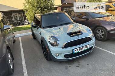 Хэтчбек MINI Hatch 2013 в Киеве