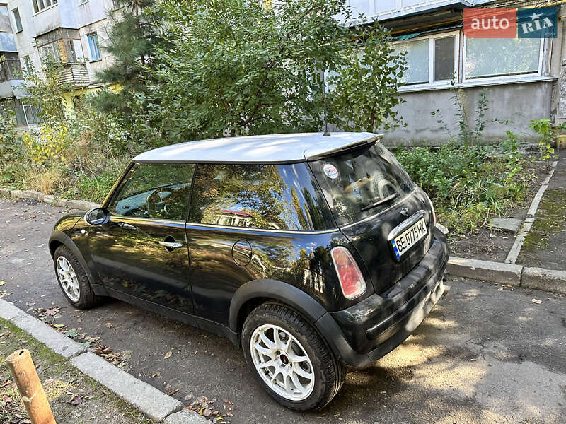 Хетчбек MINI Hatch 2004 в Миколаєві