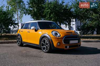 Хэтчбек MINI Hatch 2015 в 
