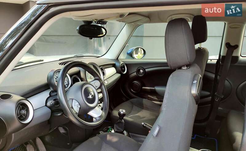 Хетчбек MINI Hatch 2008 в Івано-Франківську