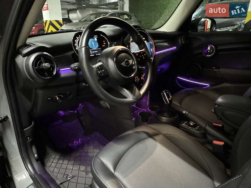 Хетчбек MINI Hatch 2021 в Києві