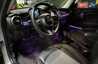 Хетчбек MINI Hatch 2021 в 
