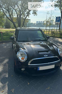 Хэтчбек MINI Hatch 2010 в Киеве