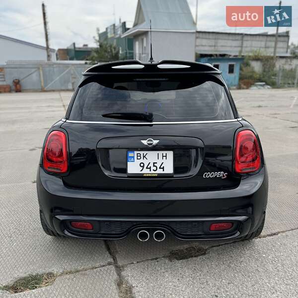 Хетчбек MINI Hatch 2014 в Рівному