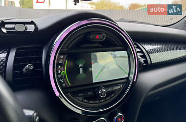 Хетчбек MINI Hatch 2016 в 