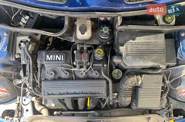 Хетчбек MINI Hatch 2002 в 